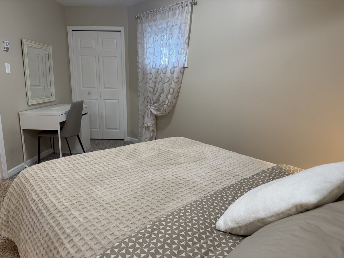 4394 Greenlea Place - Photo 4