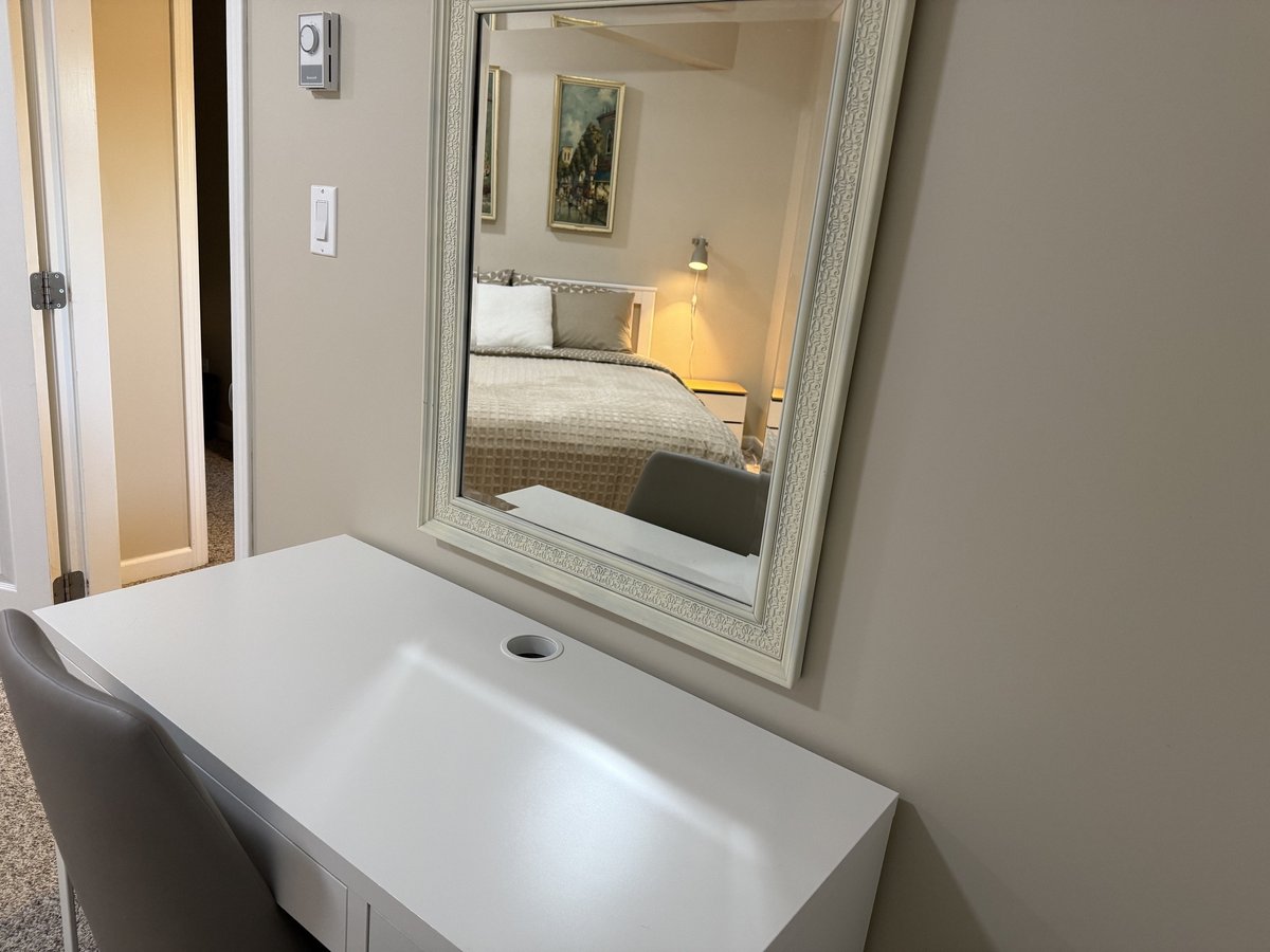 4394 Greenlea Place - Photo 5