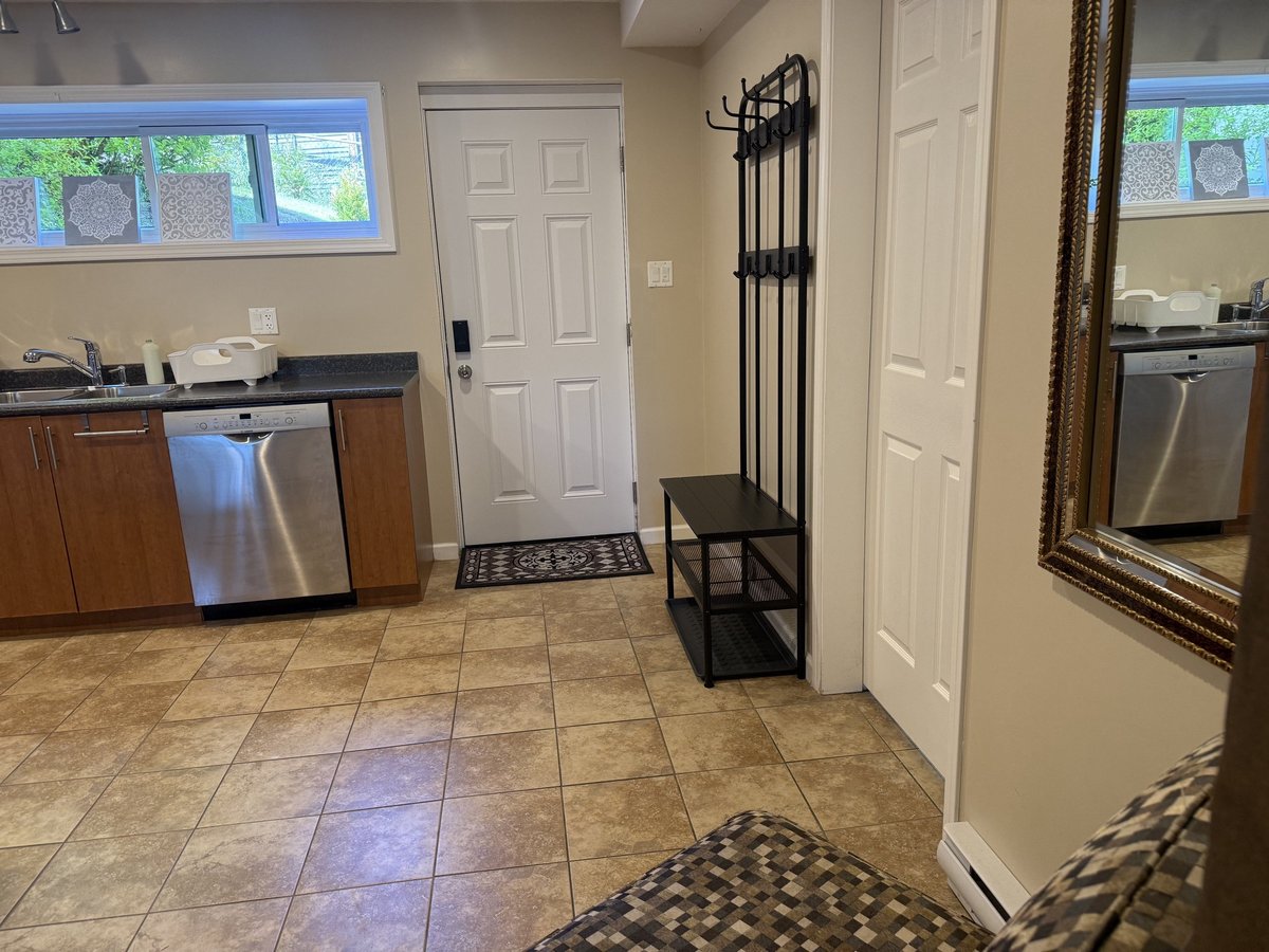 4394 Greenlea Place - Photo 11