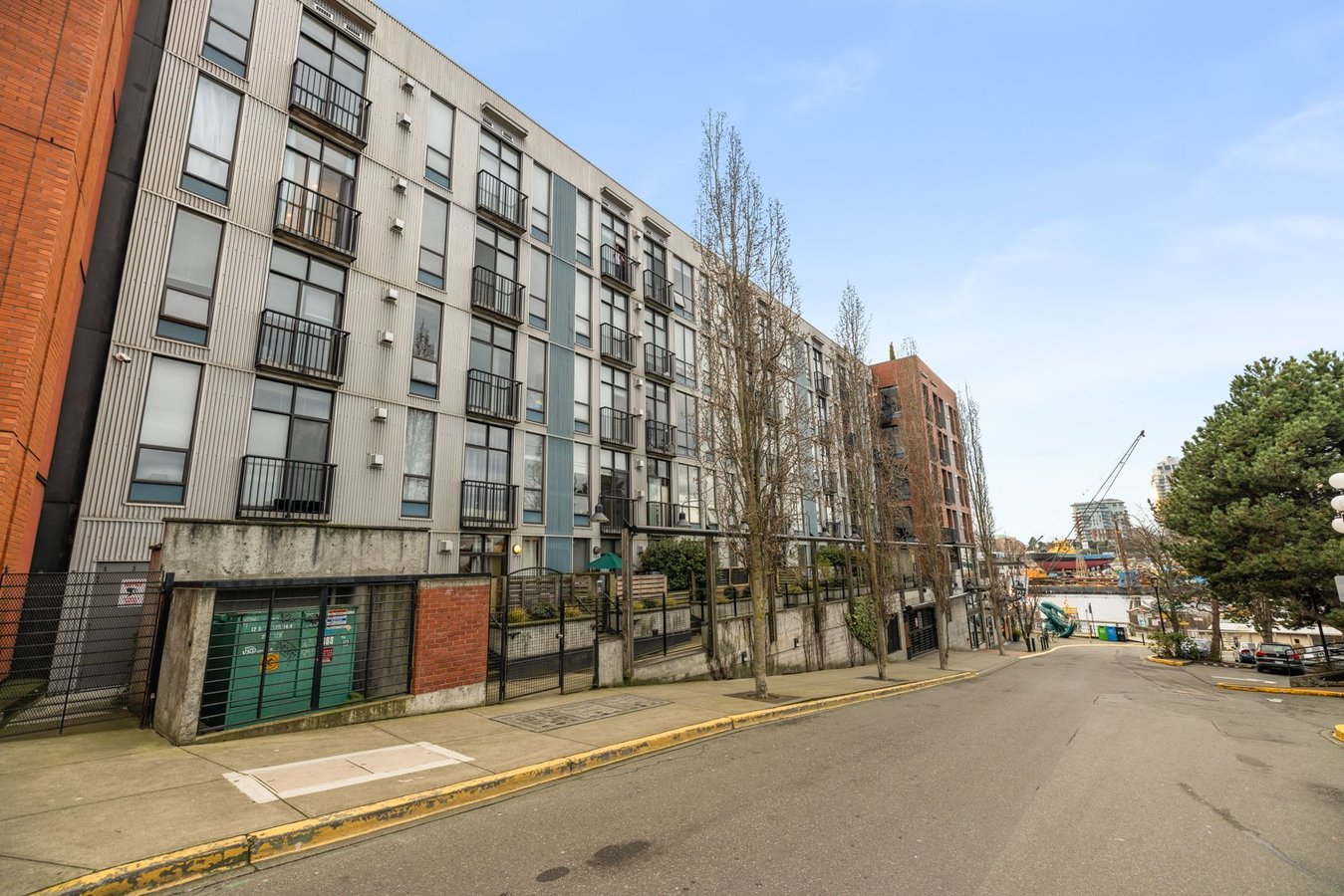 409 Swift Street - Photo 15