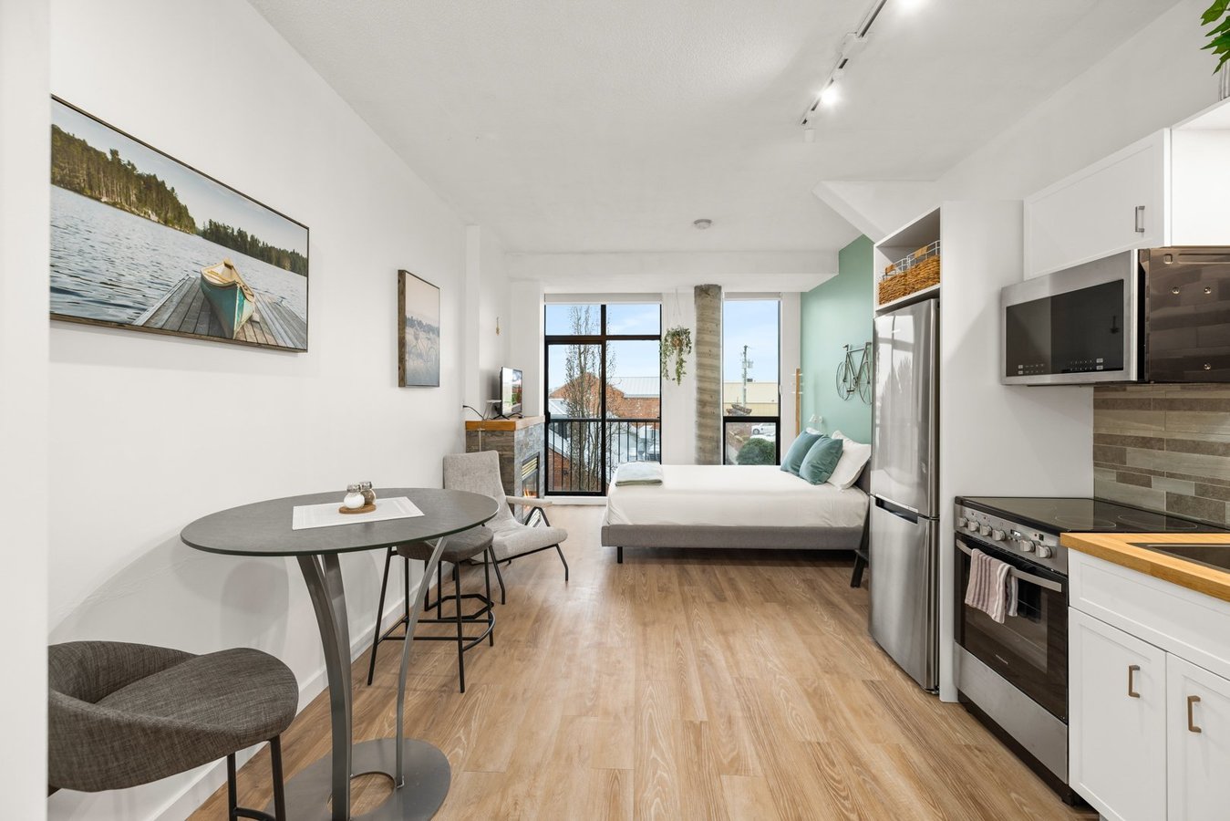 409 Swift Street - Photo 1