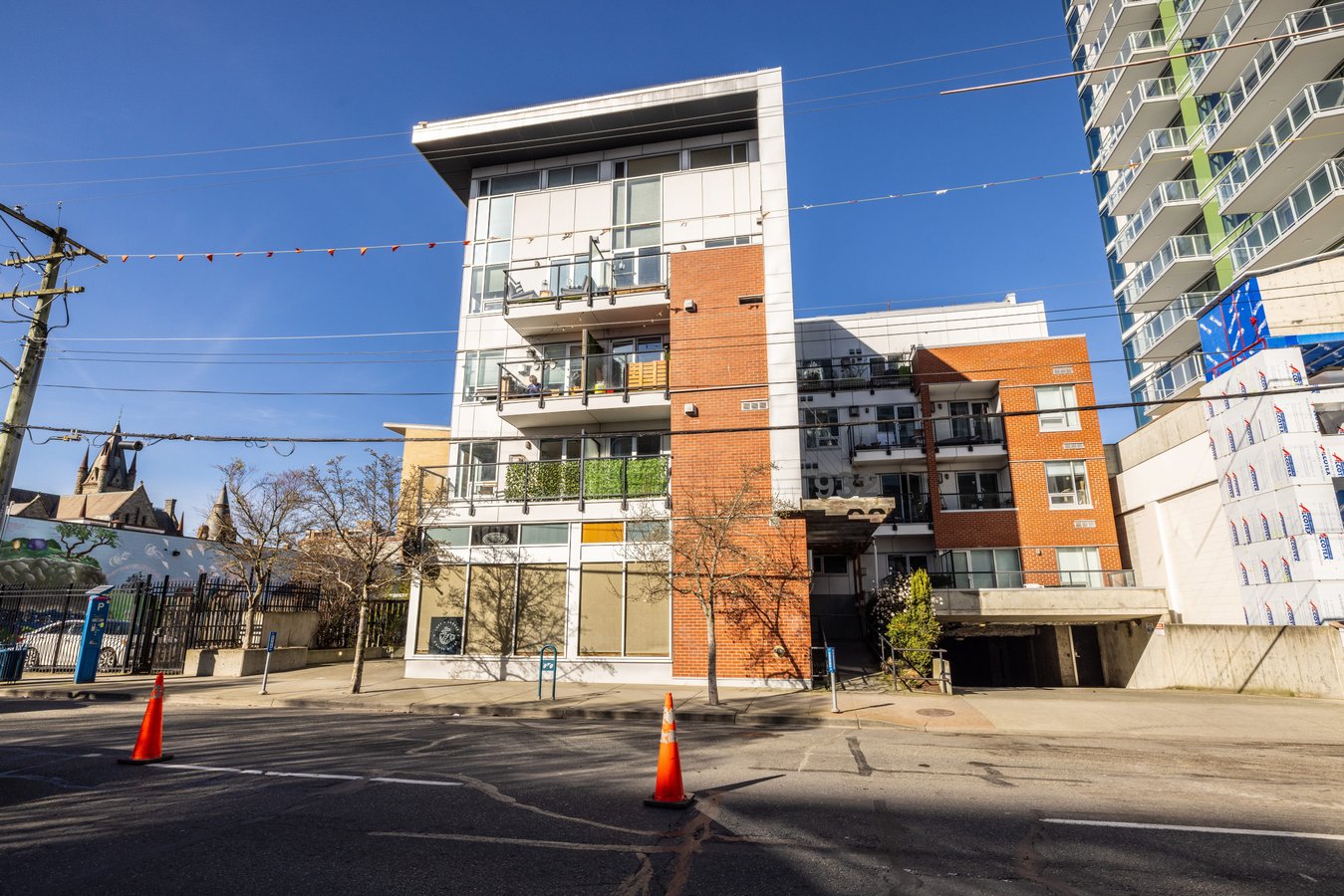 932 Johnson Street - Photo 12