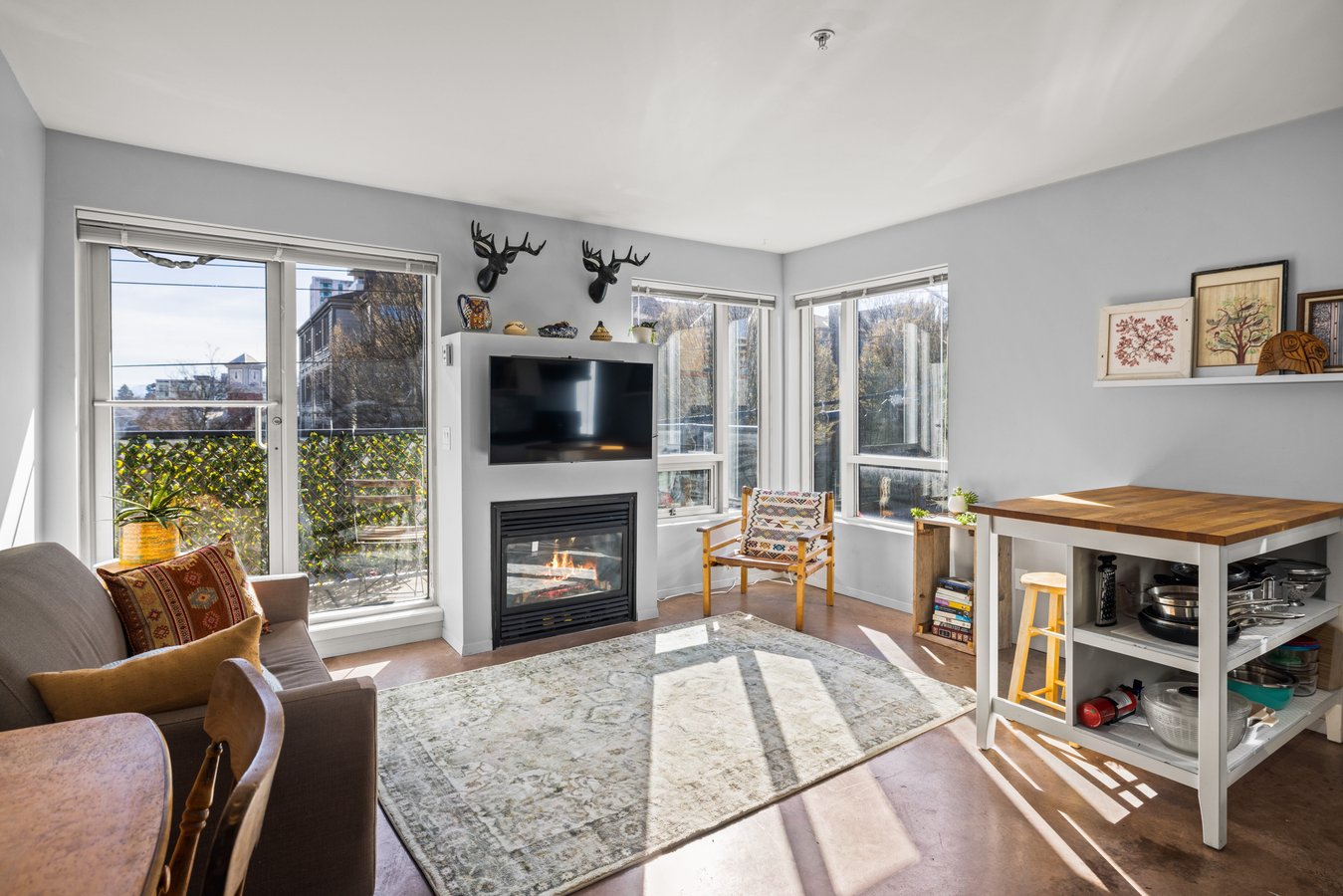 932 Johnson Street - Photo 1