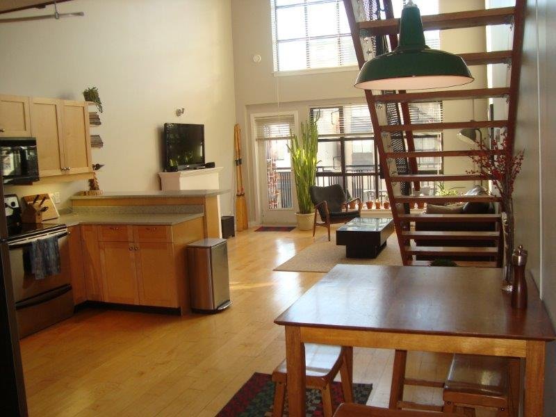648 Herald Street - Photo 2