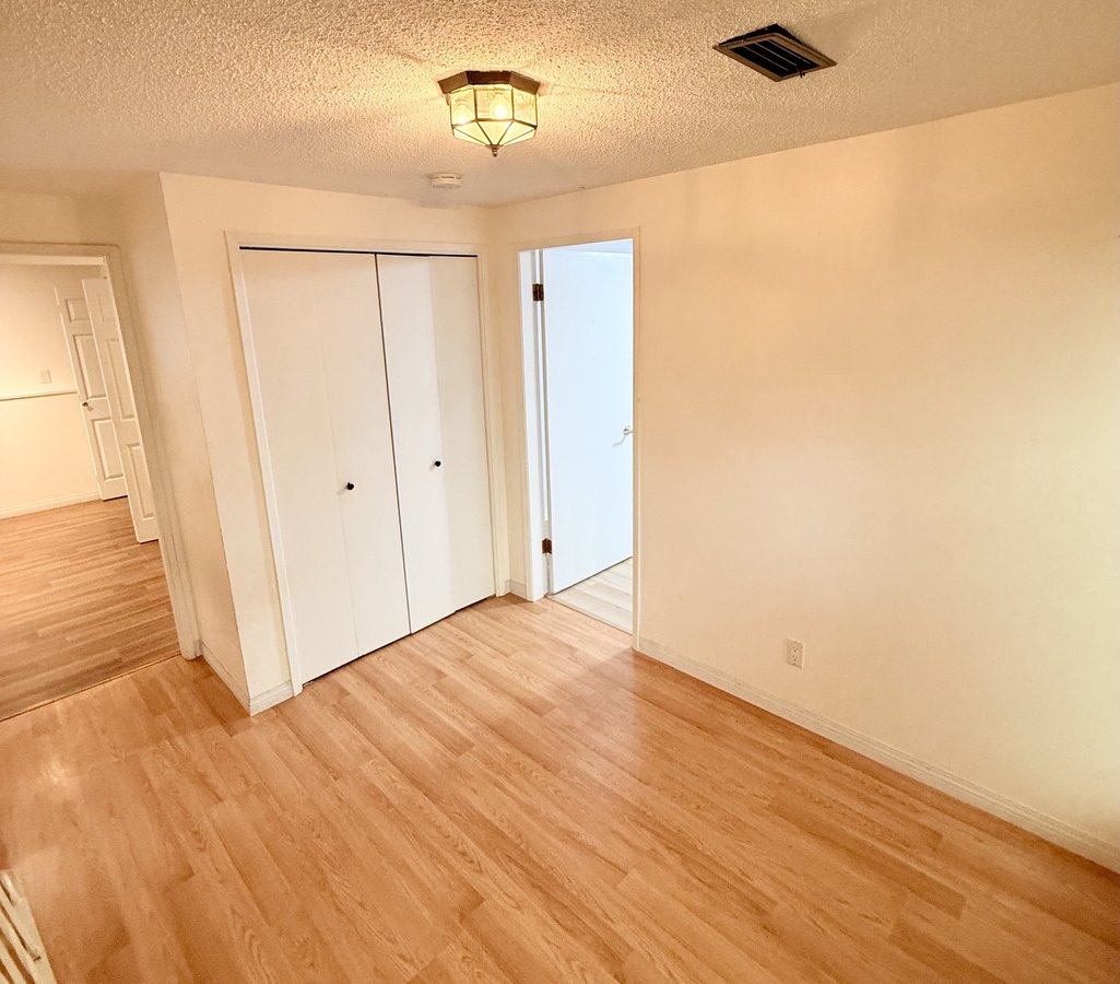 1809 Laval Avenue - Photo 8