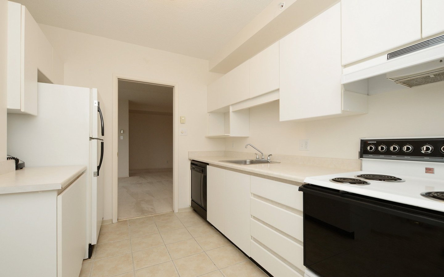 1020 View Street - Photo 6
