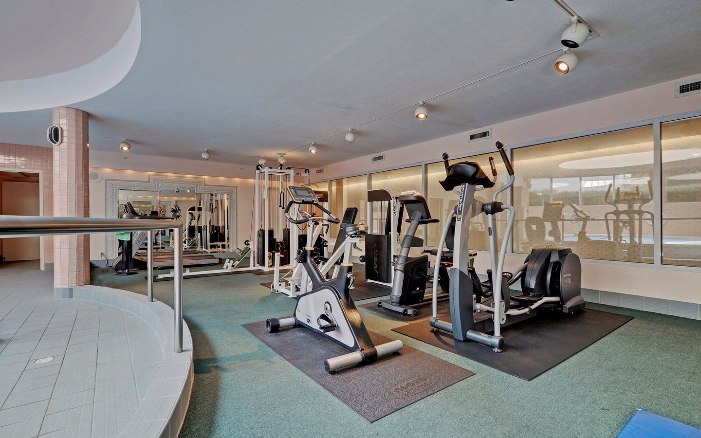 1020 View Street - Photo 12