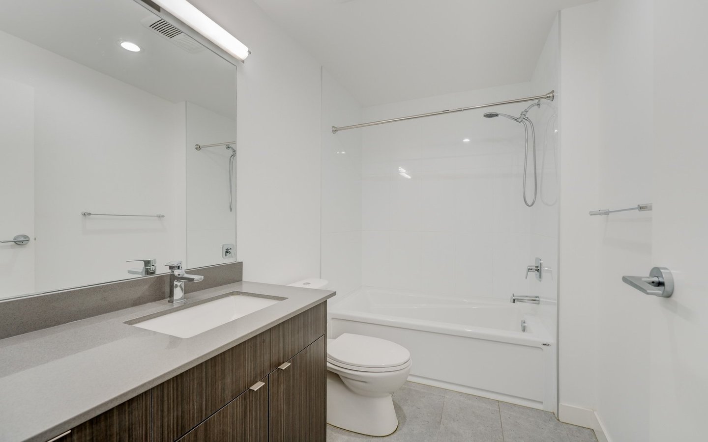991 McKenzie Avenue - Photo 8