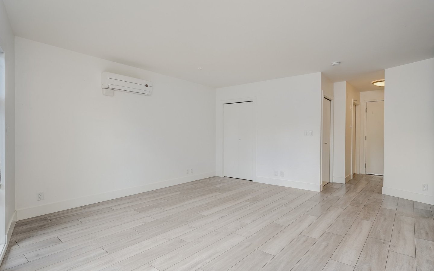 991 McKenzie Avenue - Photo 3
