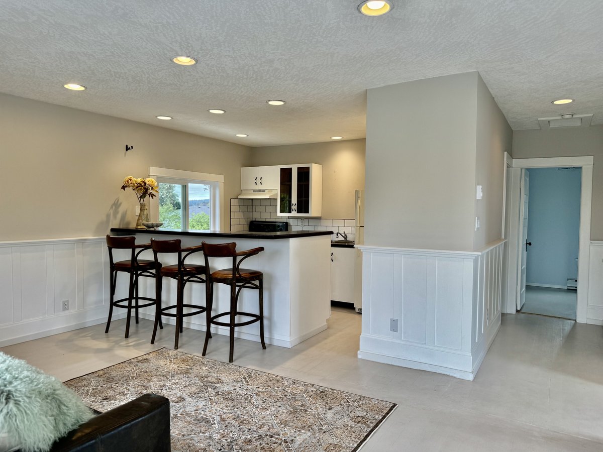 3841 Carey Road - Photo 3