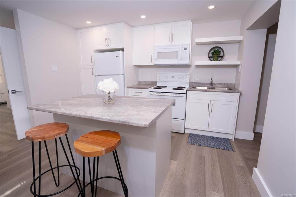 914 Richmond Avenue - Photo 4