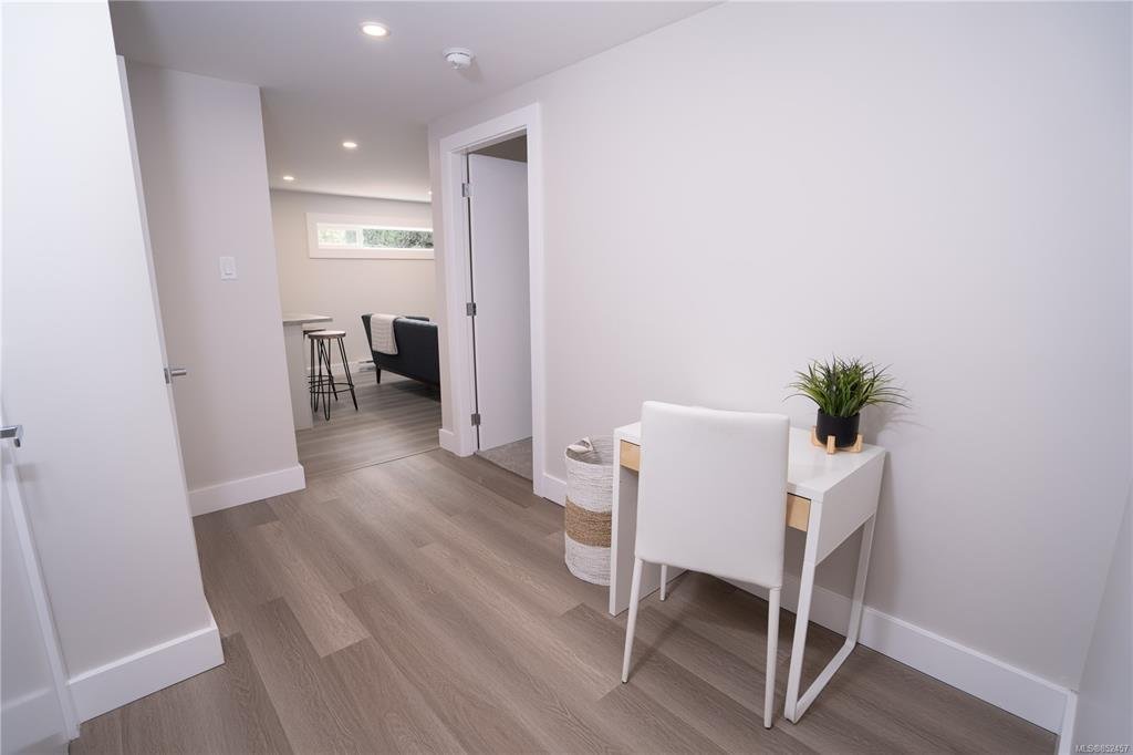 914 Richmond Avenue - Photo 5