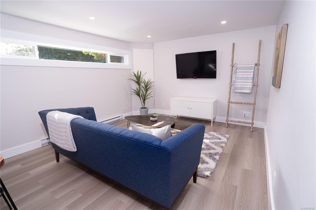 914 Richmond Avenue - Photo 8