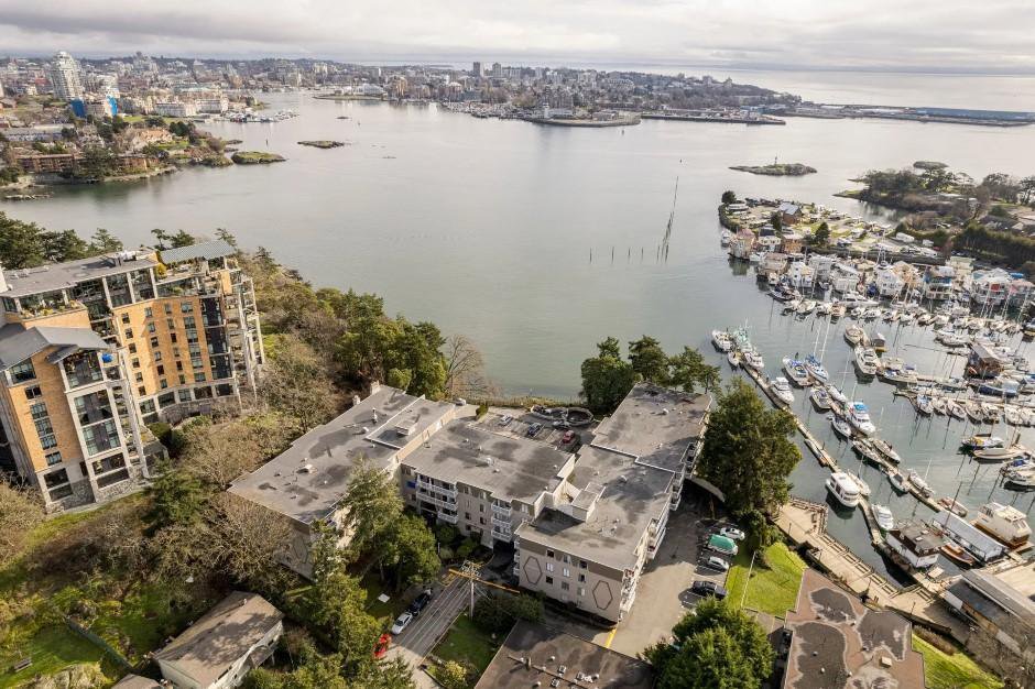 Victoria BC Apartments and Houses for Rent