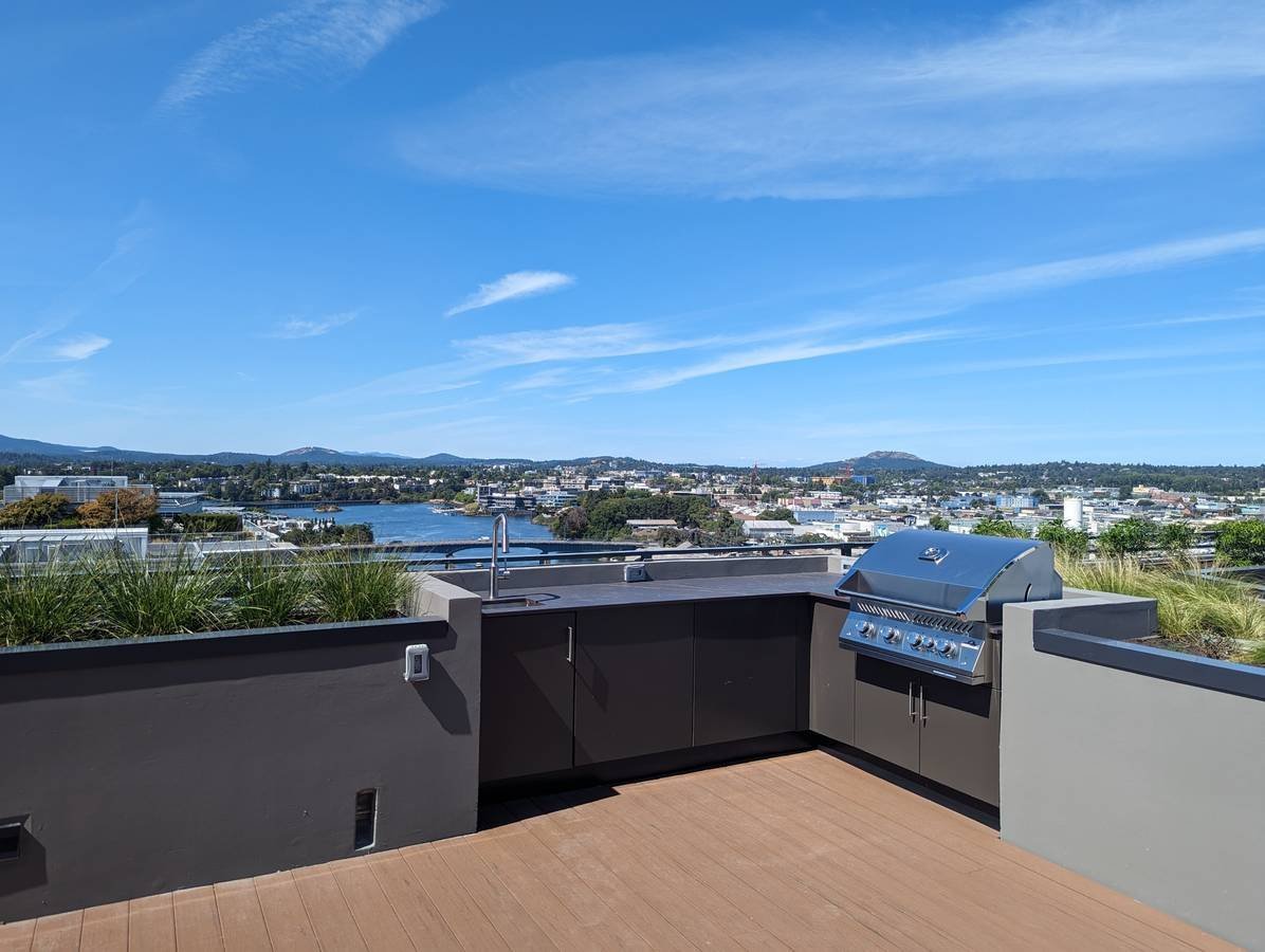 363 Tyee Road - Photo 8