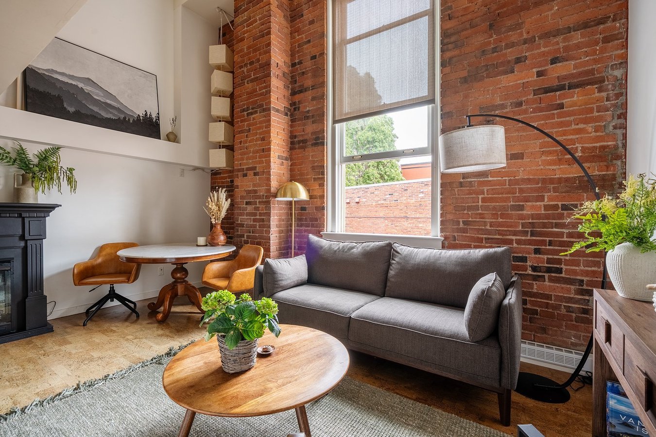524 Yates Street - Photo 1