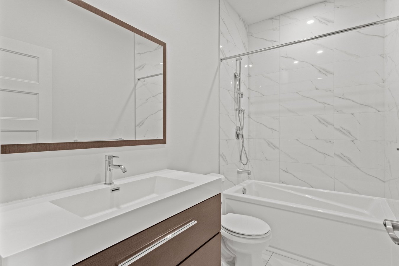 11201 Boulevard Cavendish - Photo 18