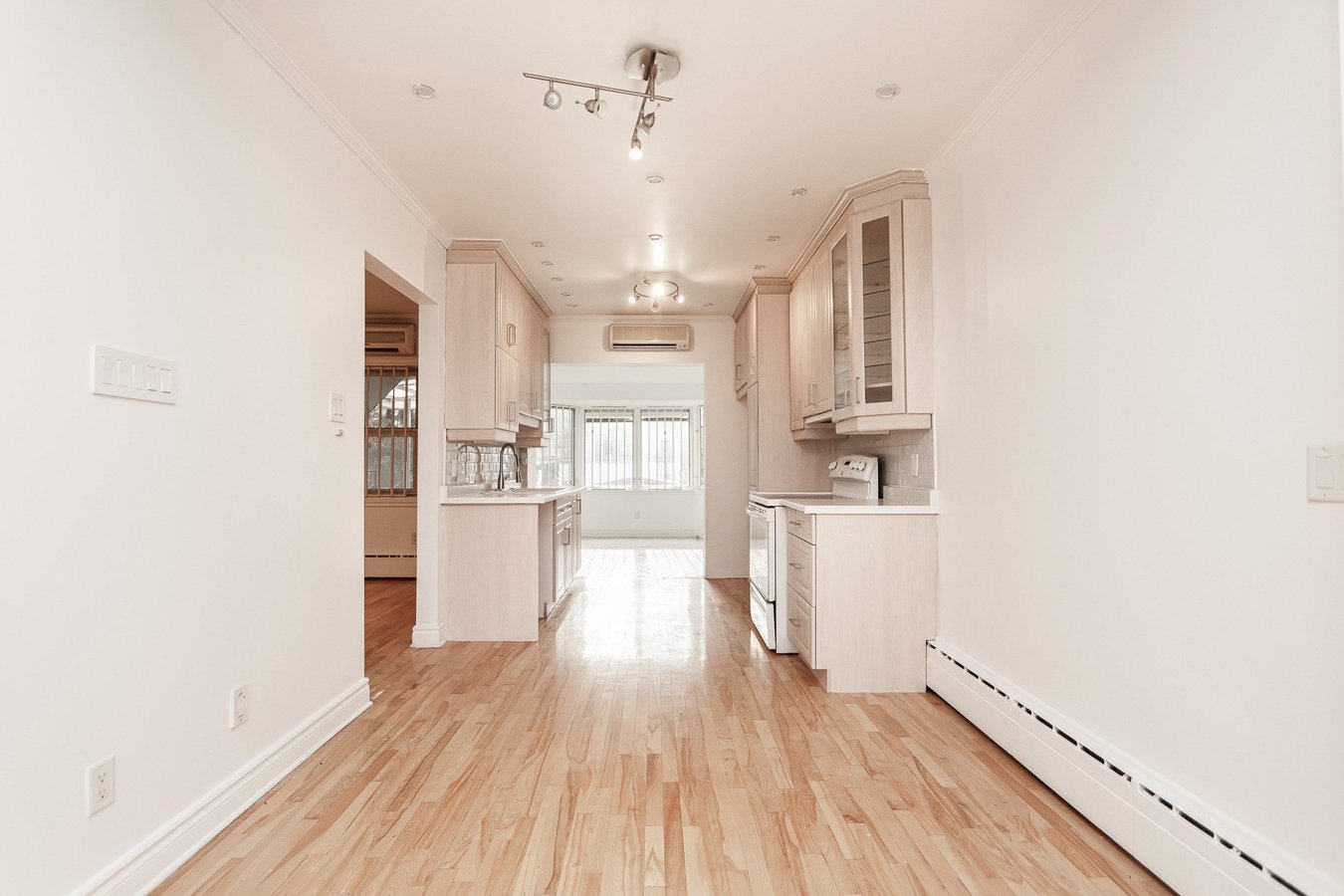 1010 Avenue Sainte-Croix - Photo 2