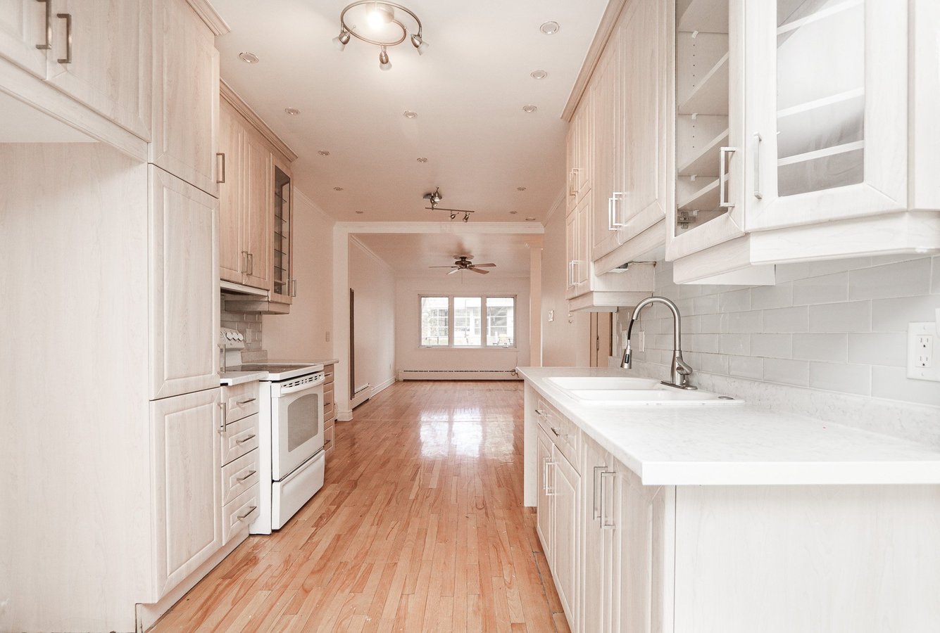 1010 Avenue Sainte-Croix - Photo 4