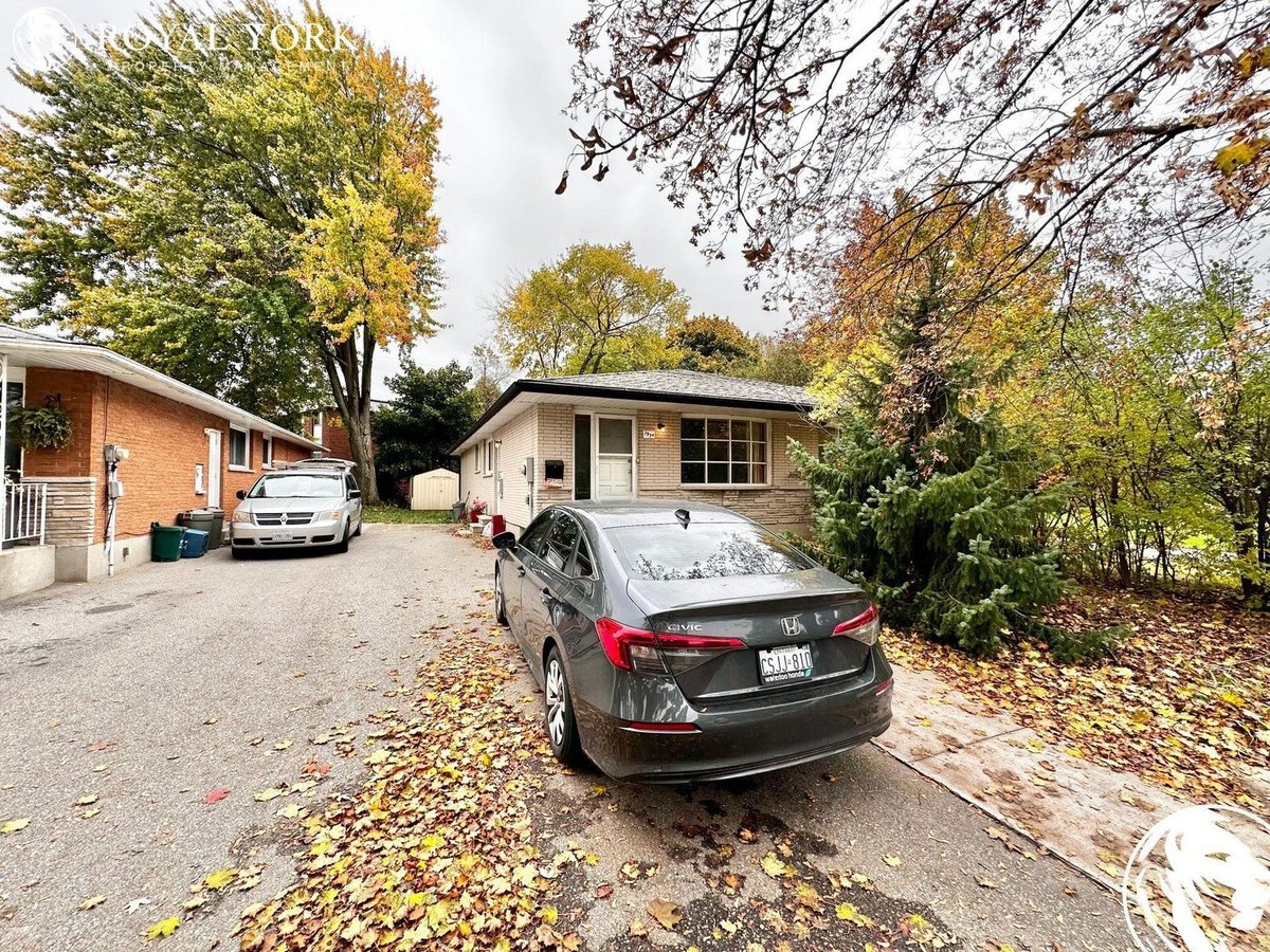 Waterloo 3 Bedroom Apartments Condos and Houses for Rent