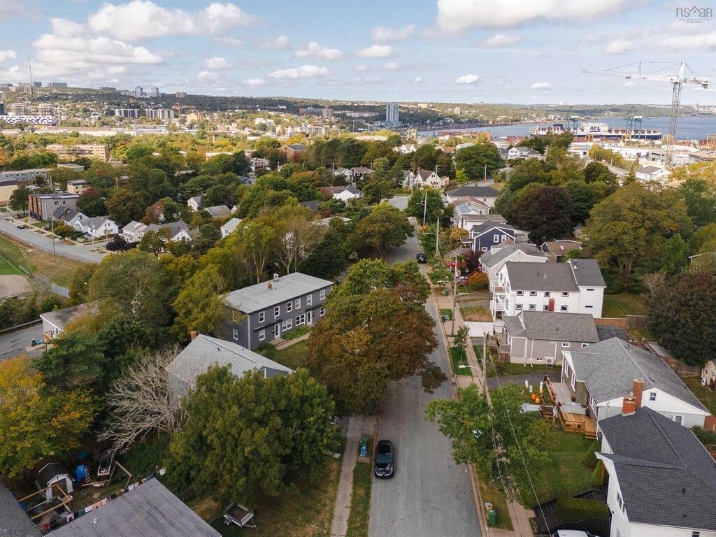 3420 Claremont Street - Photo 2