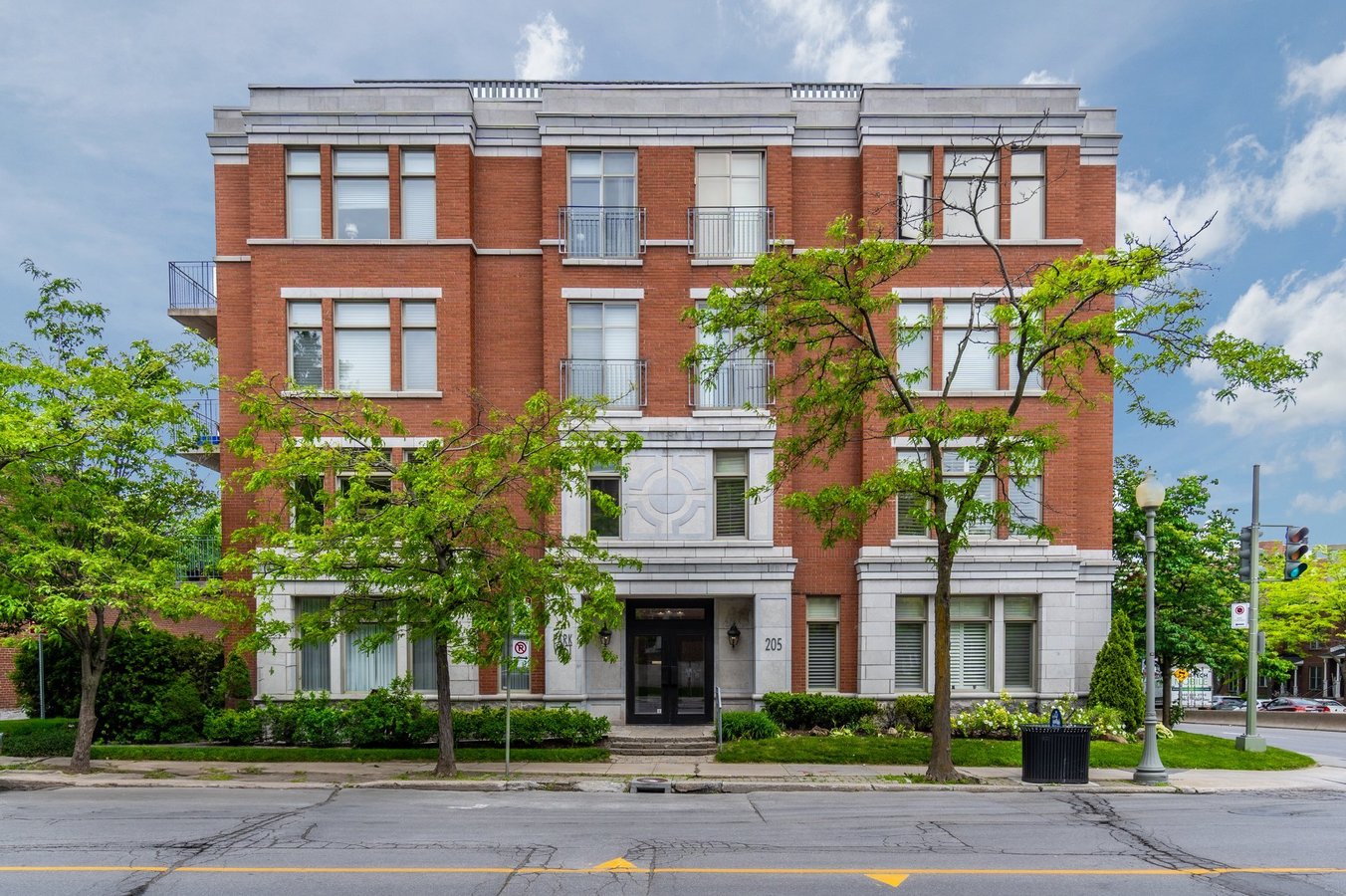 205 Avenue Victoria - Photo 21