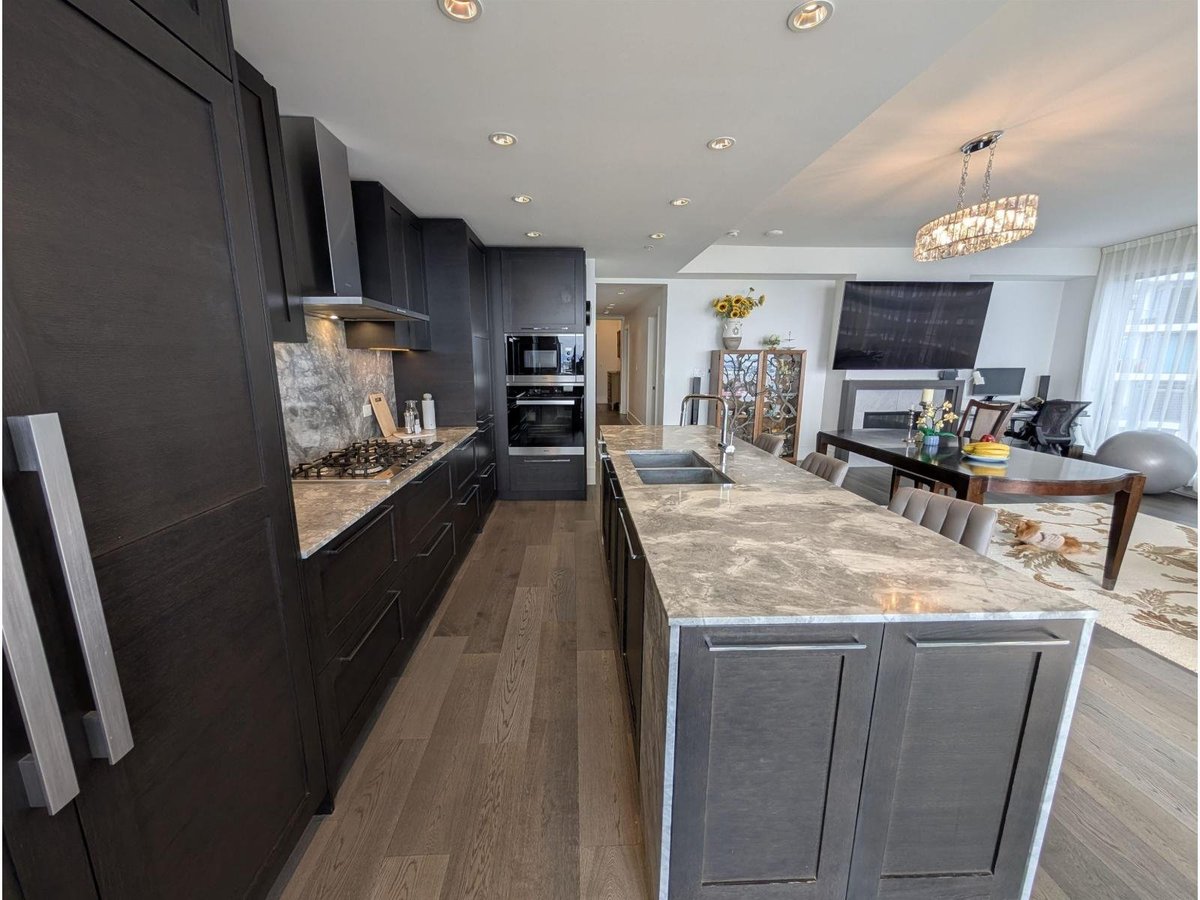 19FL 1500 MARTIN STREET - Photo 10