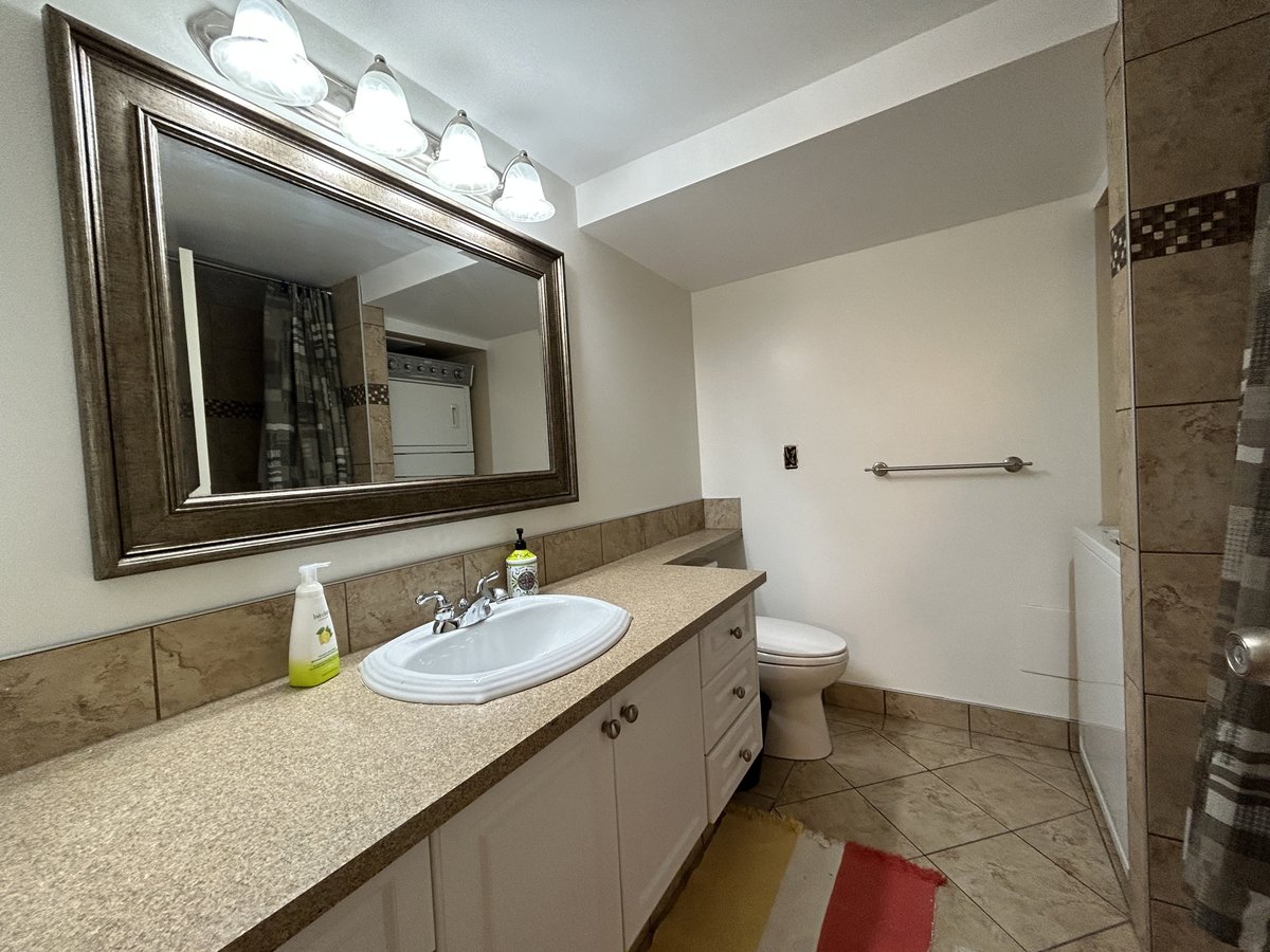1088 Foster Street - Photo 6