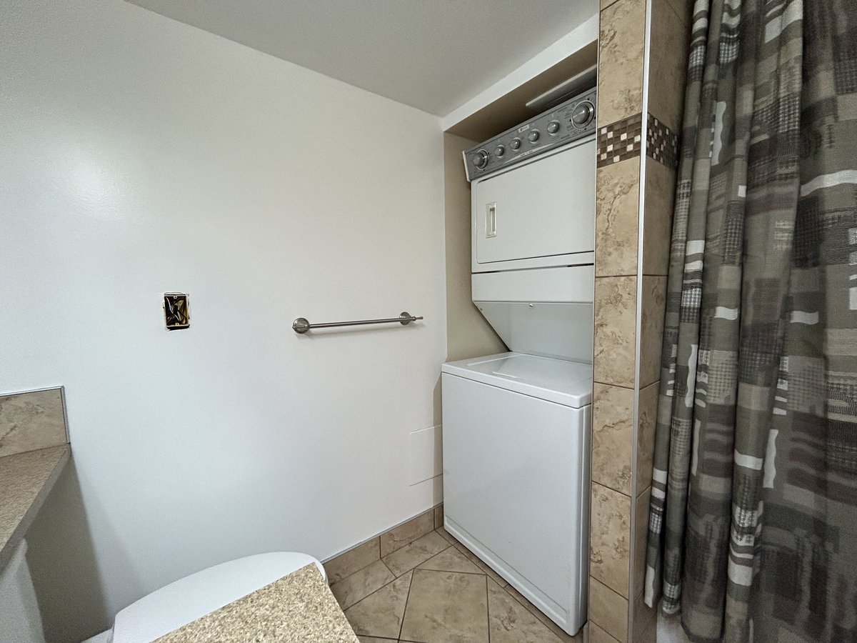 1088 Foster Street - Photo 9