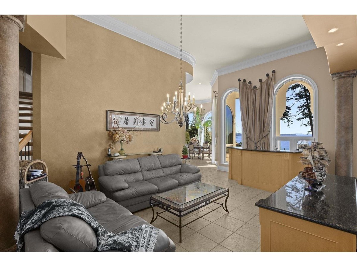 13464 13A AVENUE - Photo 12