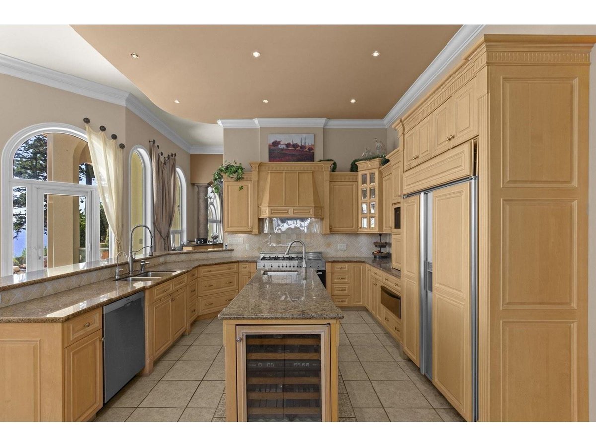 13464 13A AVENUE - Photo 15