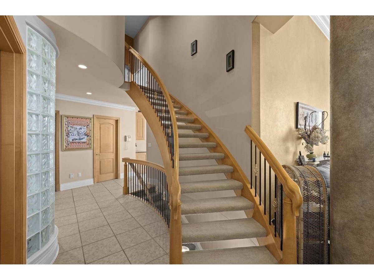 13464 13A AVENUE - Photo 20