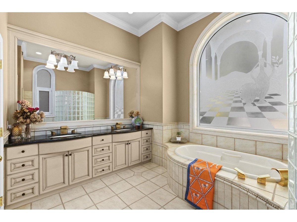 13464 13A AVENUE - Photo 24