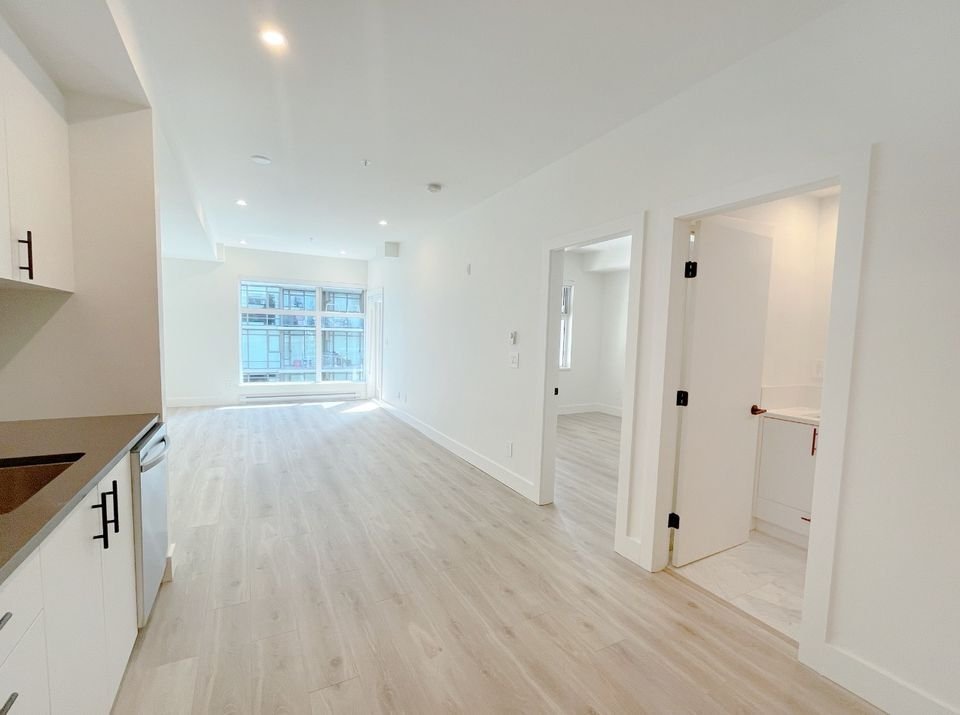 1456 Johnston Road - Photo 2