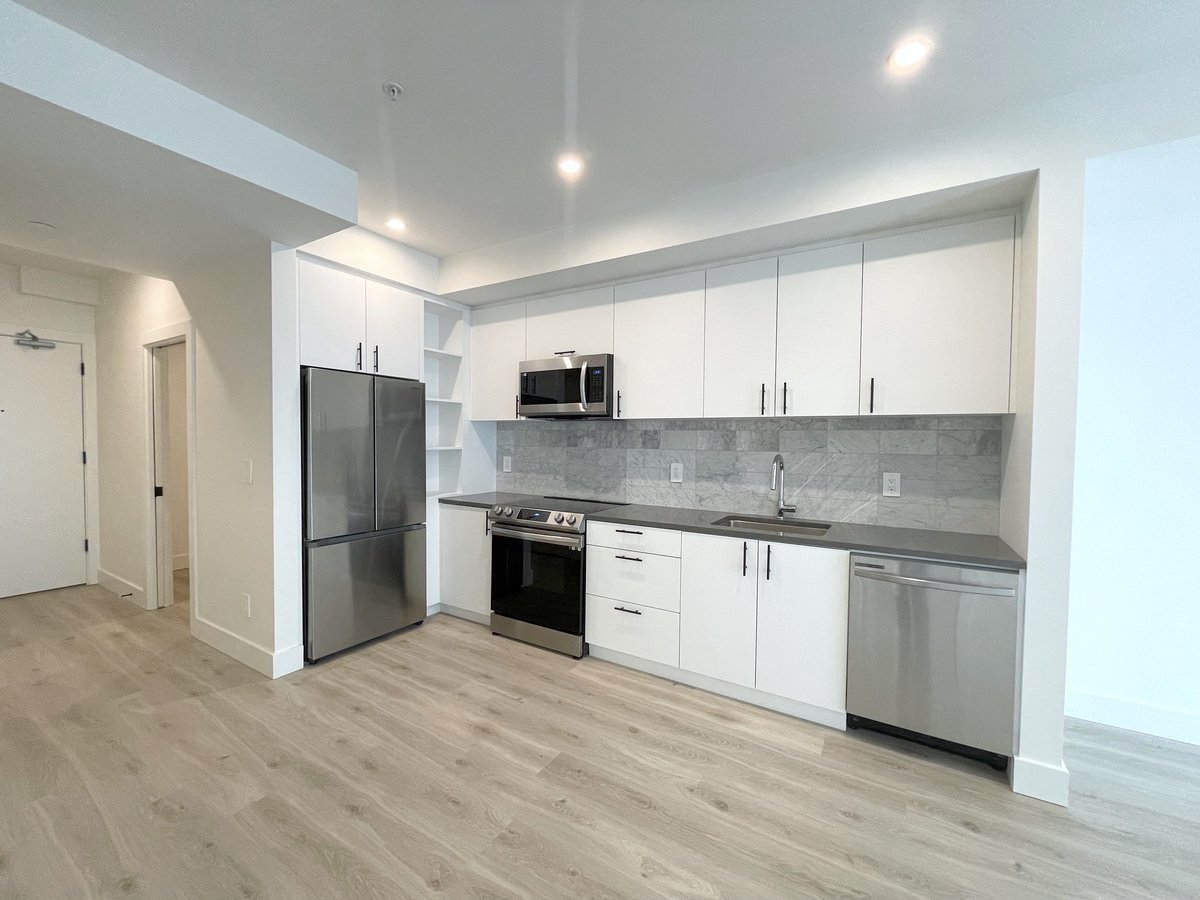 1456 Johnston Road - Photo 3