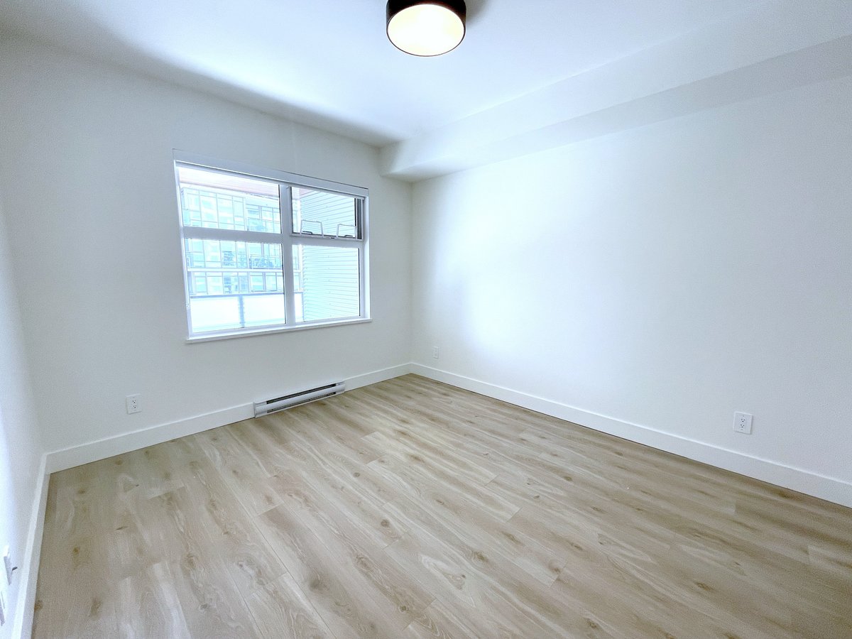 1456 Johnston Road - Photo 6