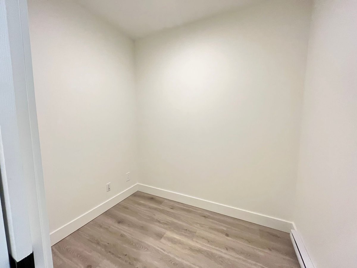 1456 Johnston Road - Photo 10
