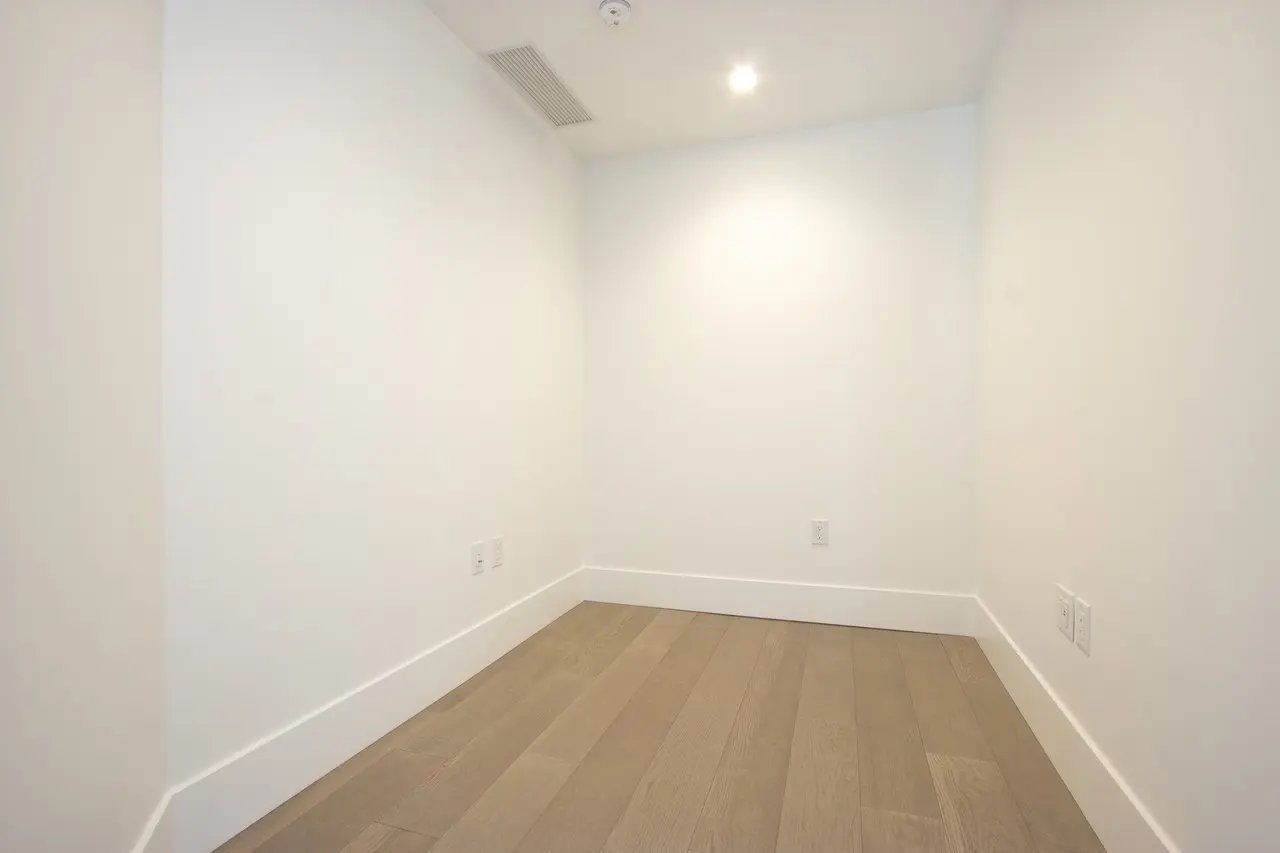 14825 Thrift Avenue - Photo 12
