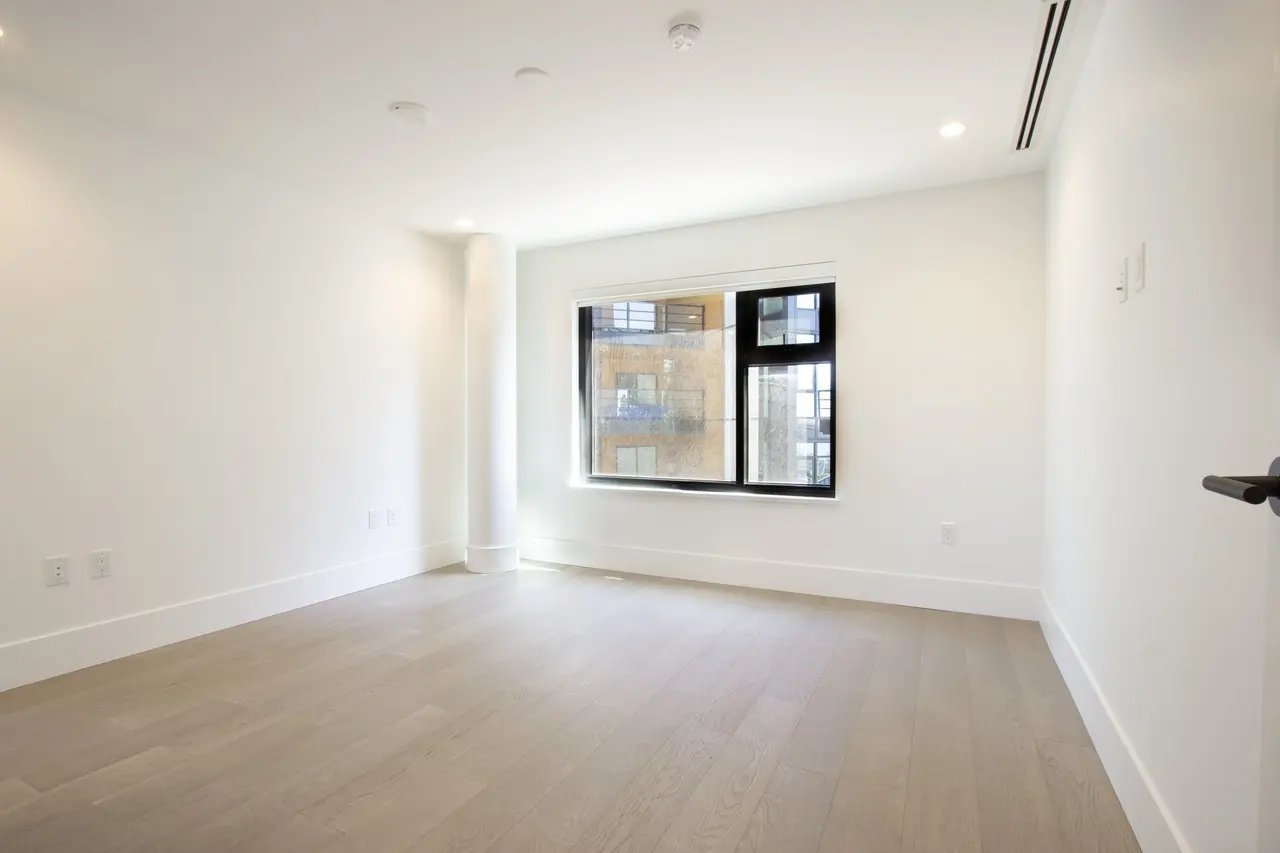 14825 Thrift Avenue - Photo 4