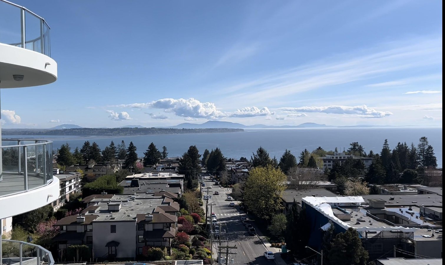 Rentals.ca ) White Rock Apartments, Condos and Houses For Rent Rentals.ca ) White Rock Apartments, Condos and Houses For Rent