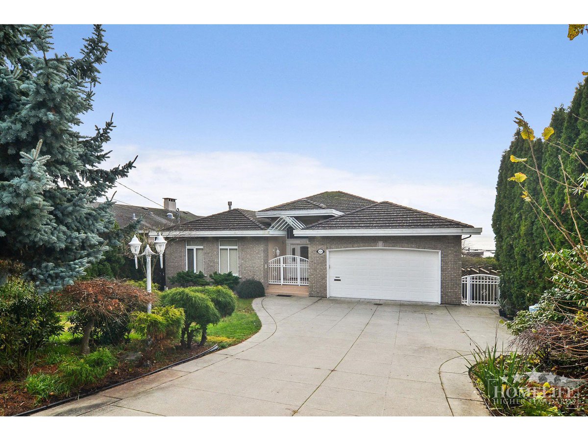 Rentals.ca ) White Rock Apartments, Condos and Houses For Rent