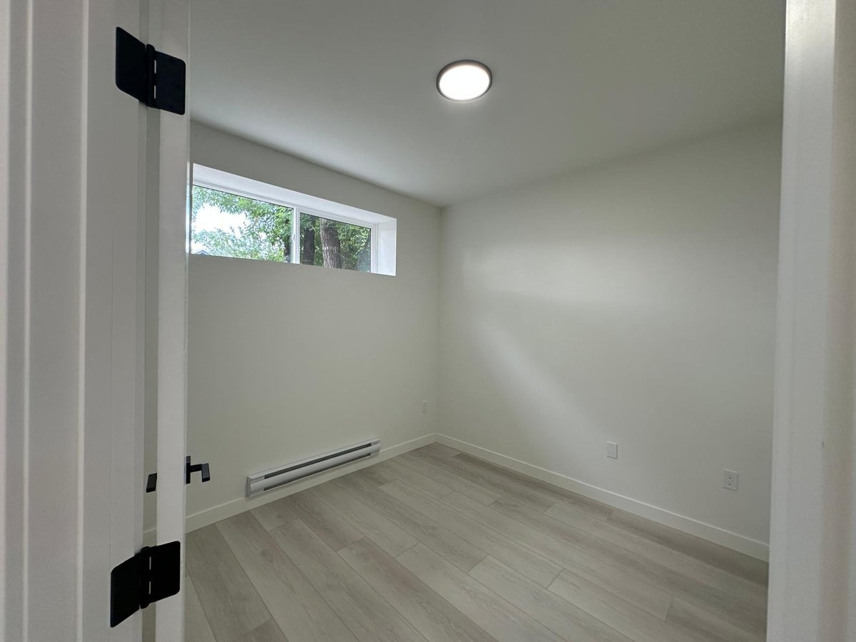 631A Rosedale Avenue - Photo 7