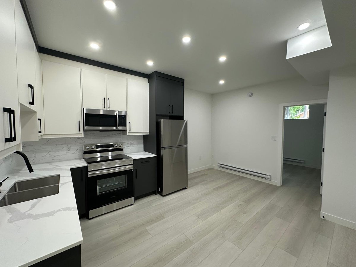 631A Rosedale Avenue - Photo 9