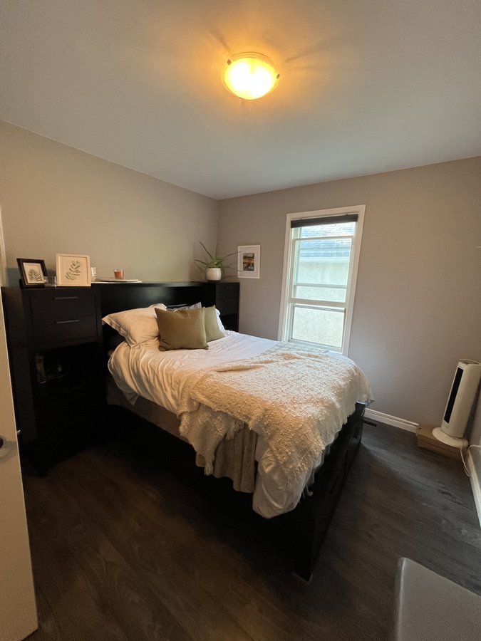 517 Langevin Street - Photo 9