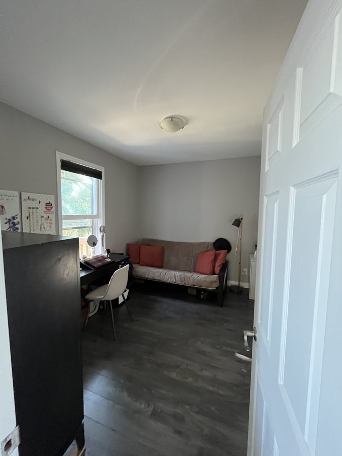 517 Langevin Street - Photo 10
