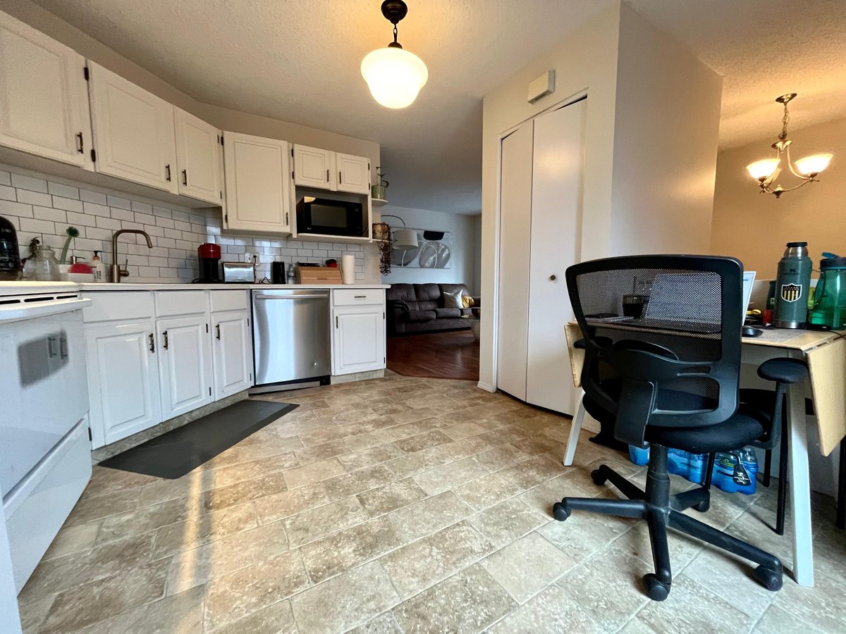 15 La Porte Drive - Photo 7