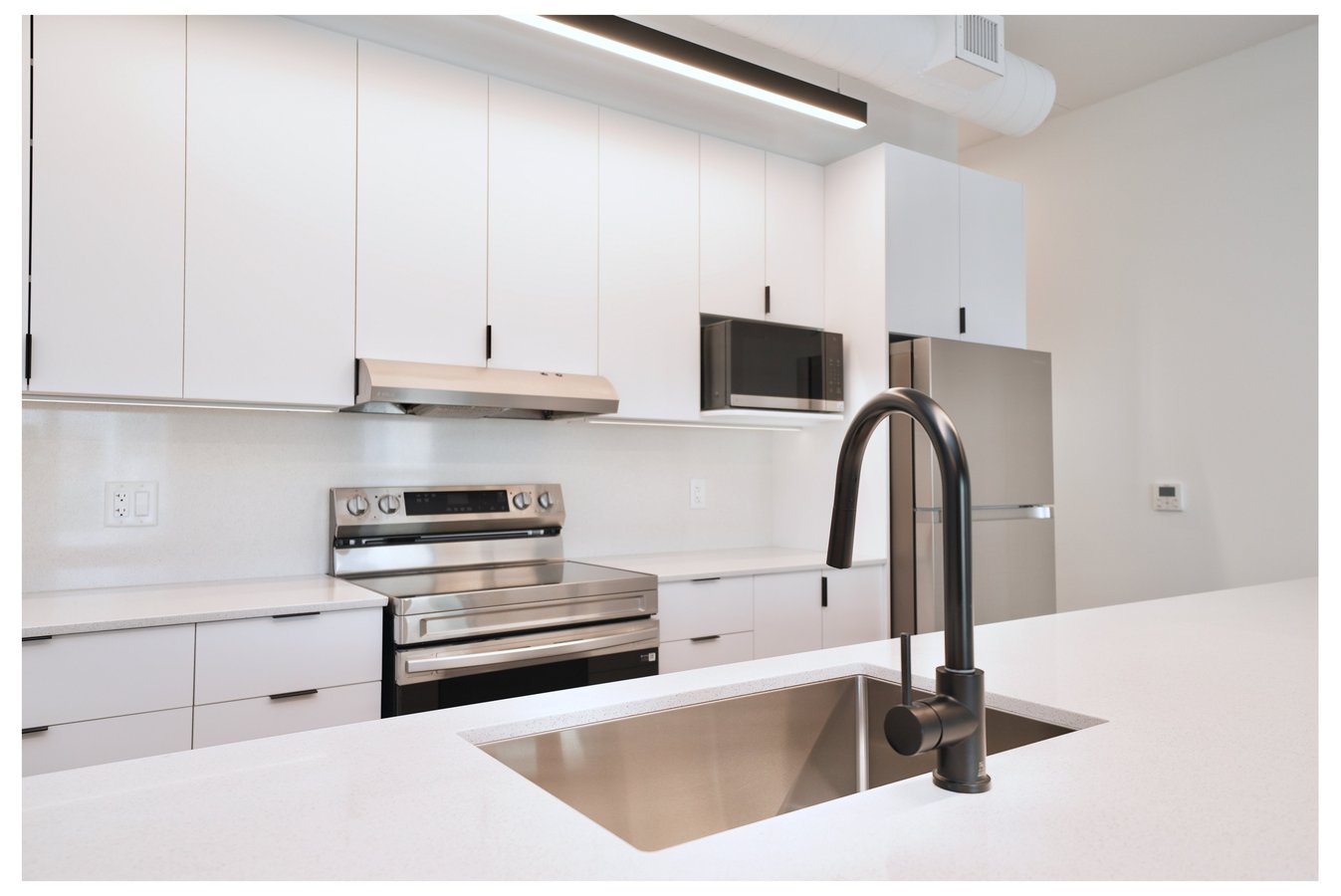 127 Bannatyne Avenue - Photo 3