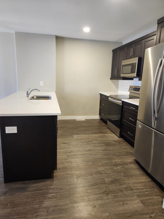 625 McMillan Avenue - Photo 2
