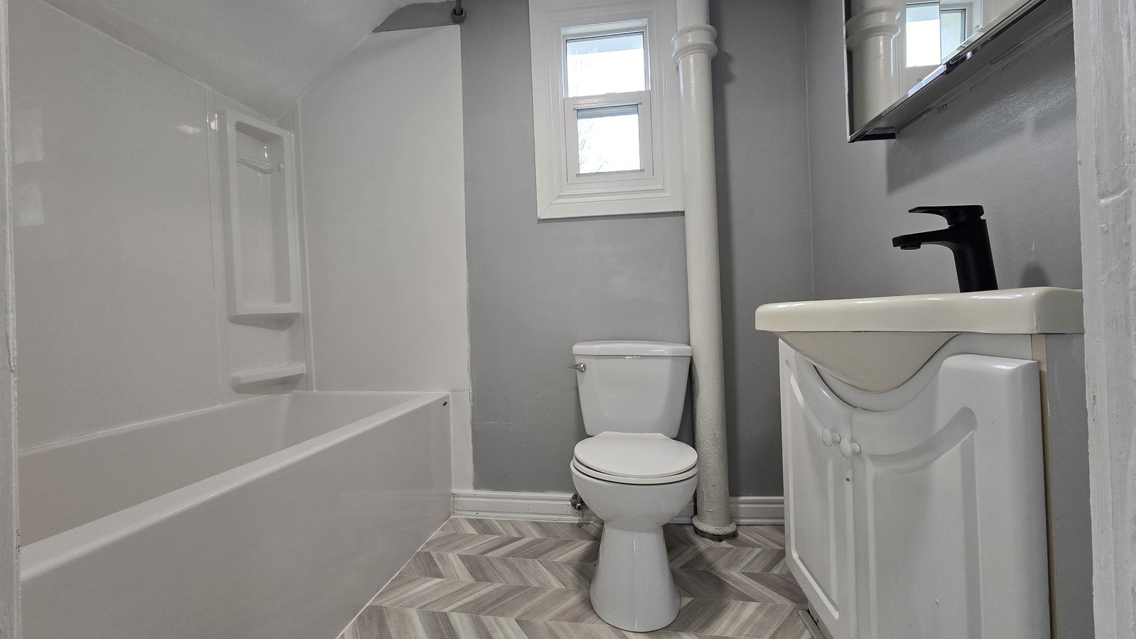 138 Arnold Avenue - Photo 8