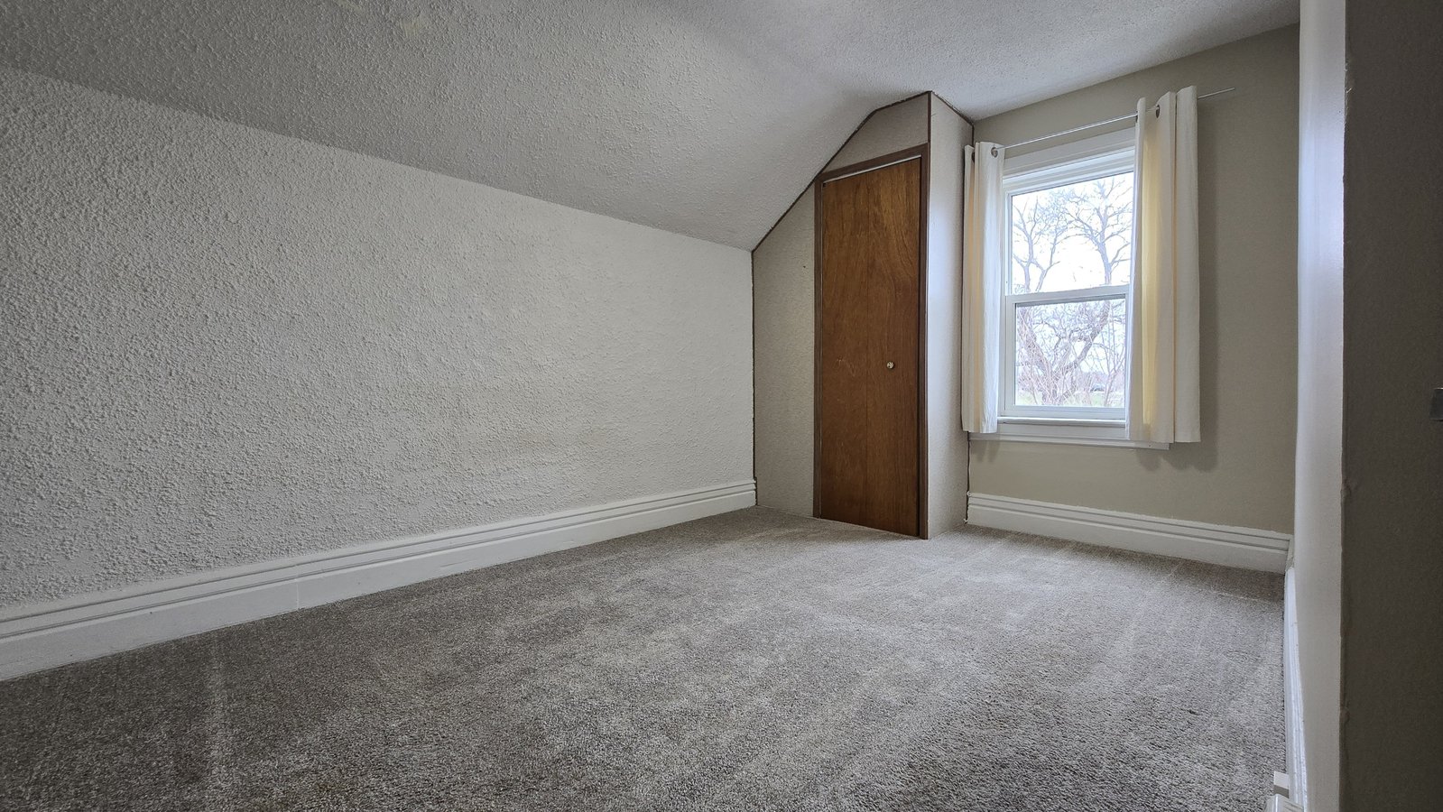 138 Arnold Avenue - Photo 7